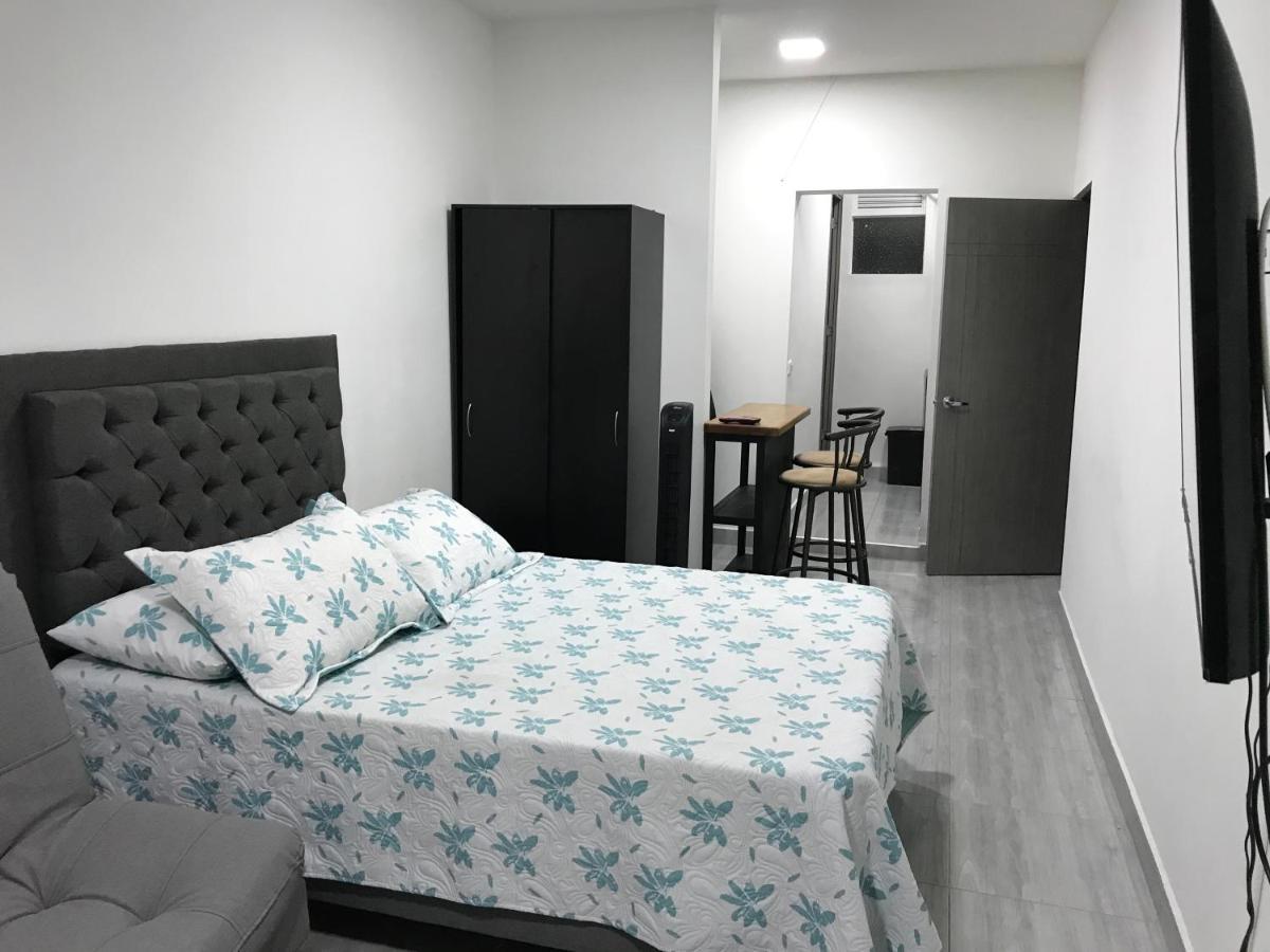 Aparta Estudio Amoblado Medellin, San Joaquin Apartment *